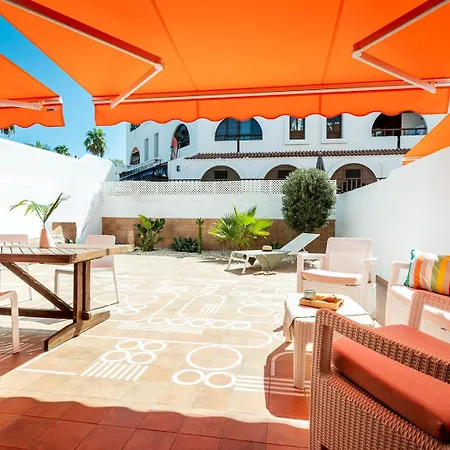 Parque Santiago 1 Ground Floor Garden Apartman