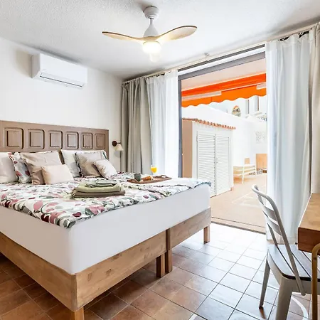 Parque Santiago 1 Ground Floor Garden Apartment *